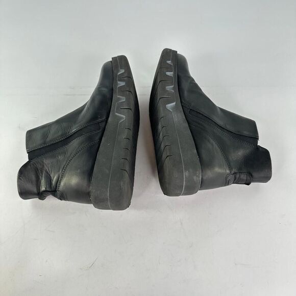 Miz Mooz Lass Ankle Boots US 7.5 Women's Black Leather Side-Zip Chelsea Boot - Picture 11 of 12